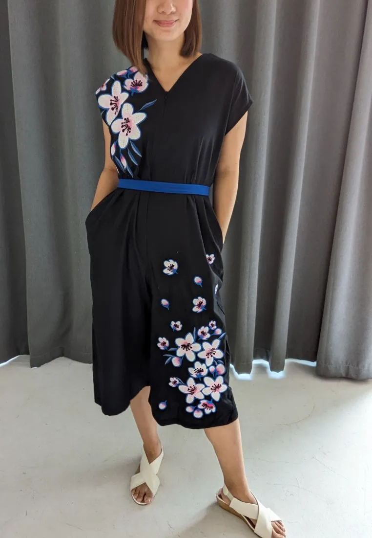 CHERRY BLOSSOM Embroidery Black Jumpsuit