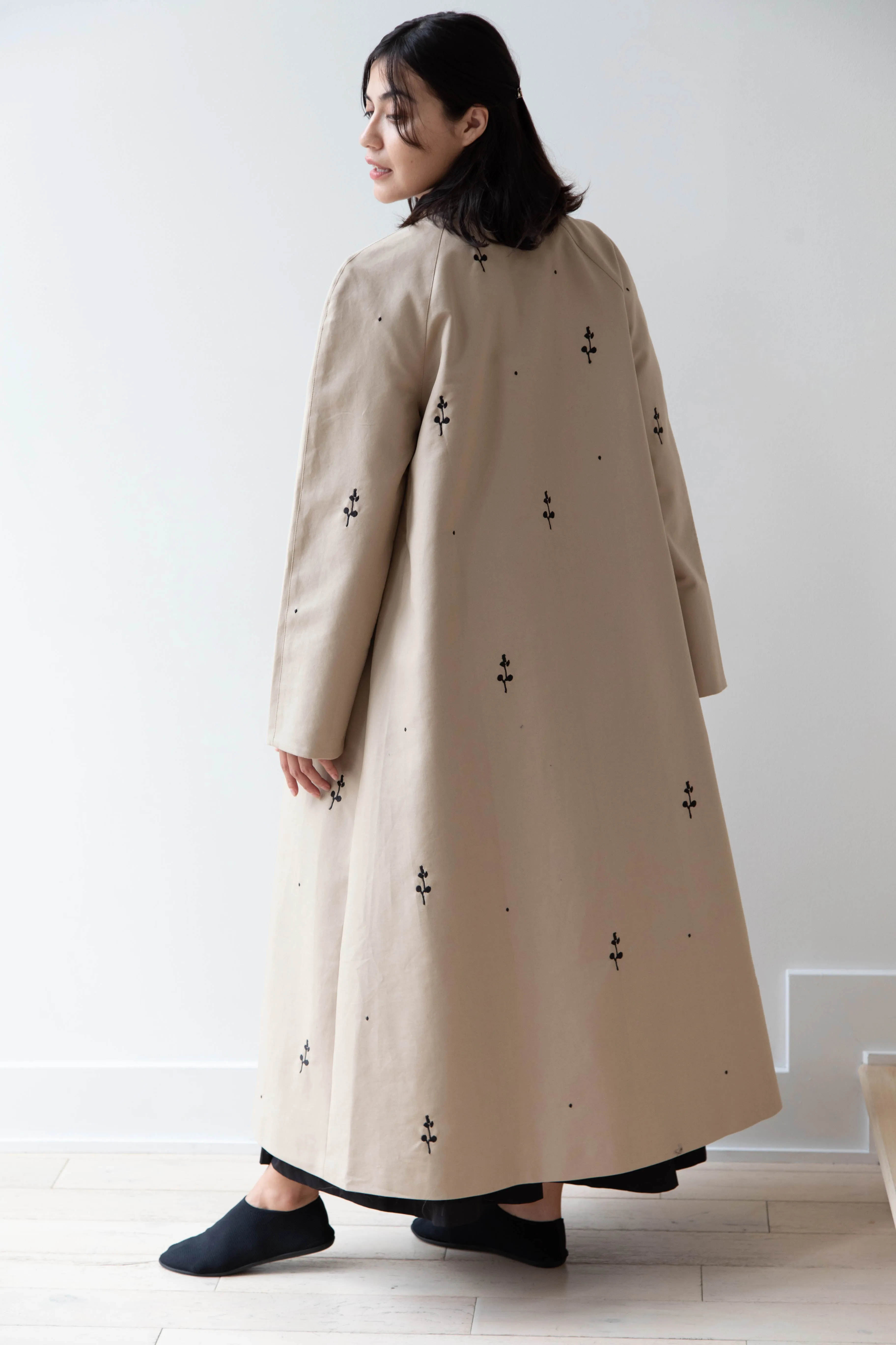 Delegan | Trench Coat with Embroidery in Beige & Black