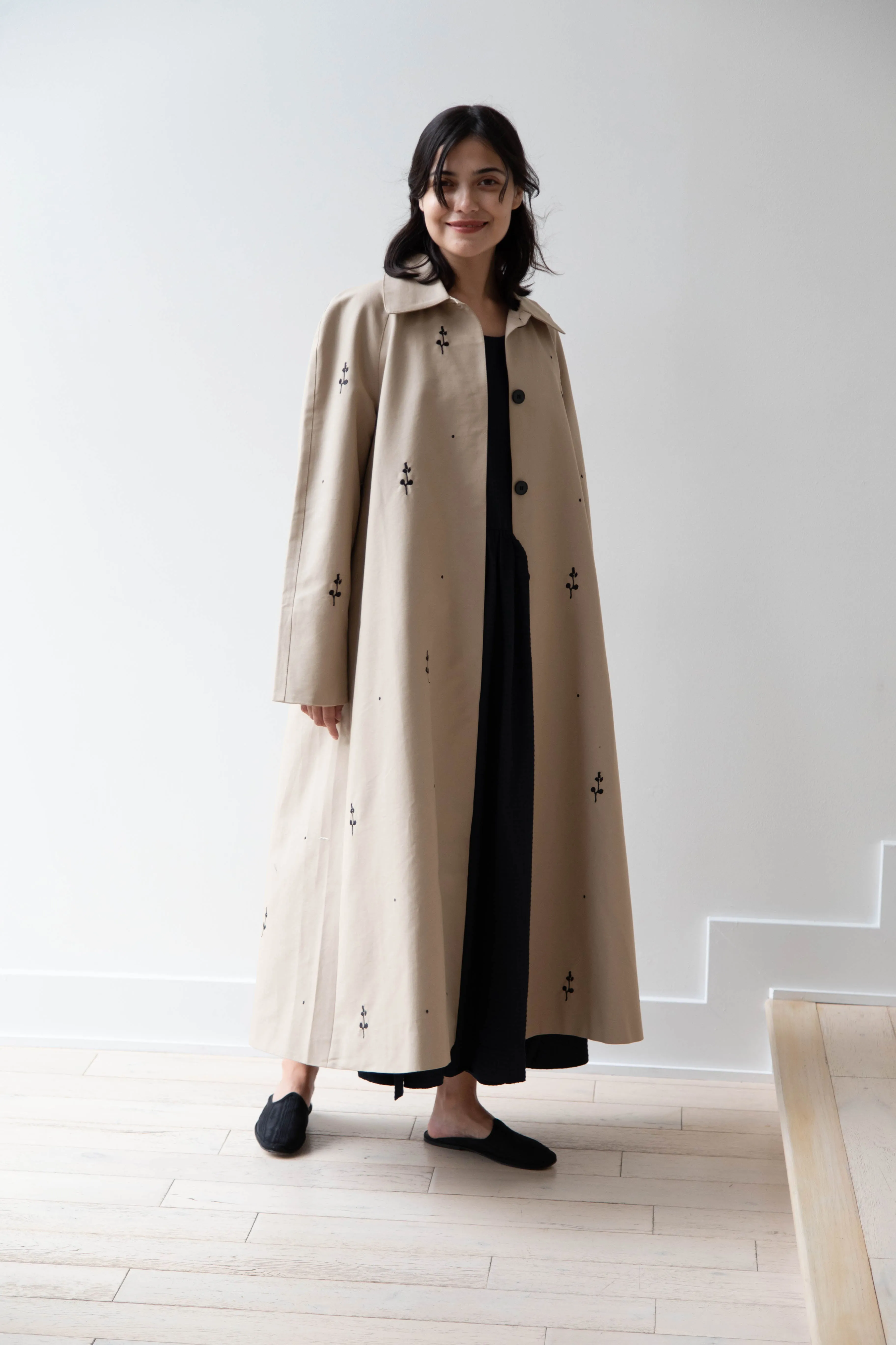 Delegan | Trench Coat with Embroidery in Beige & Black