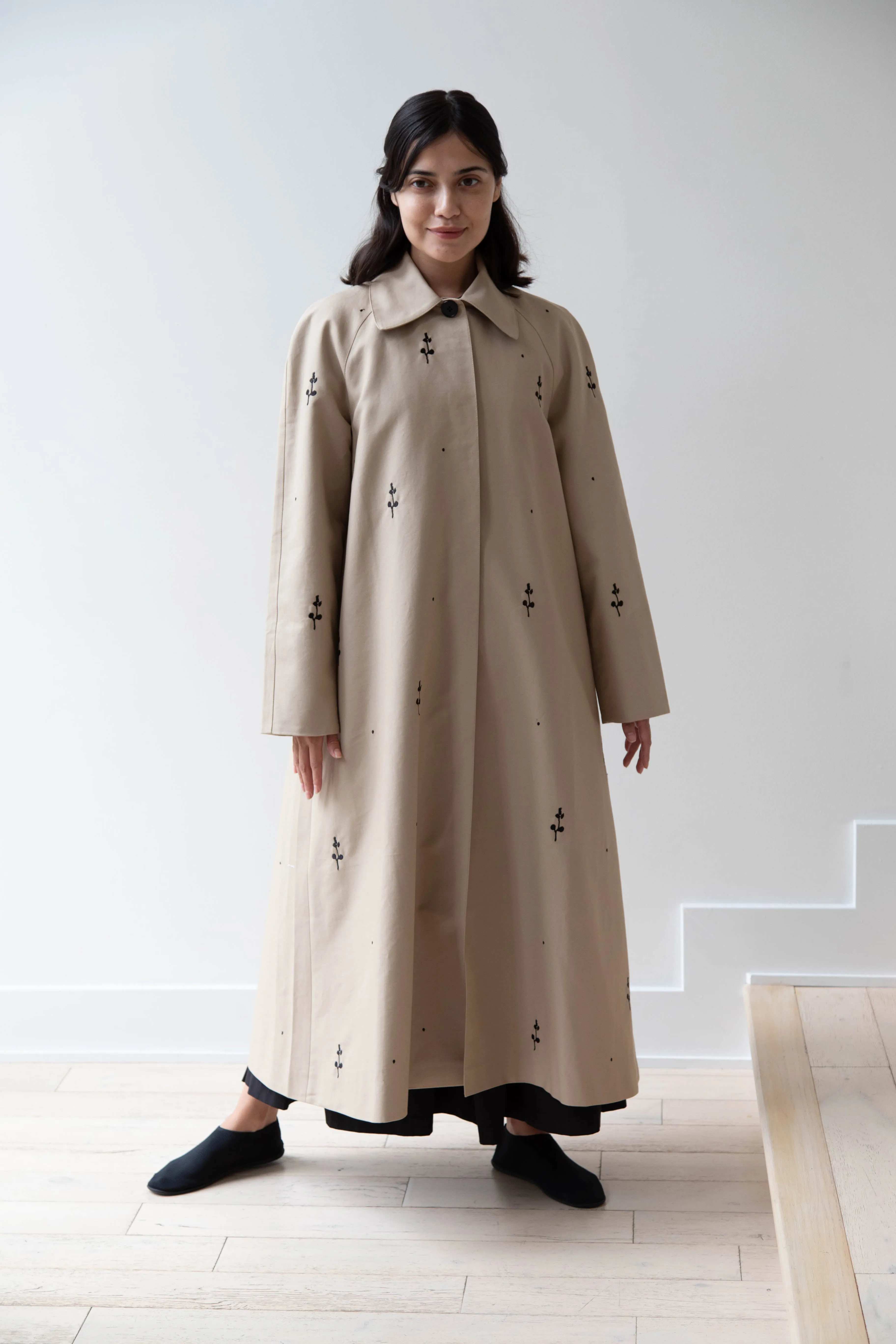 Delegan | Trench Coat with Embroidery in Beige & Black