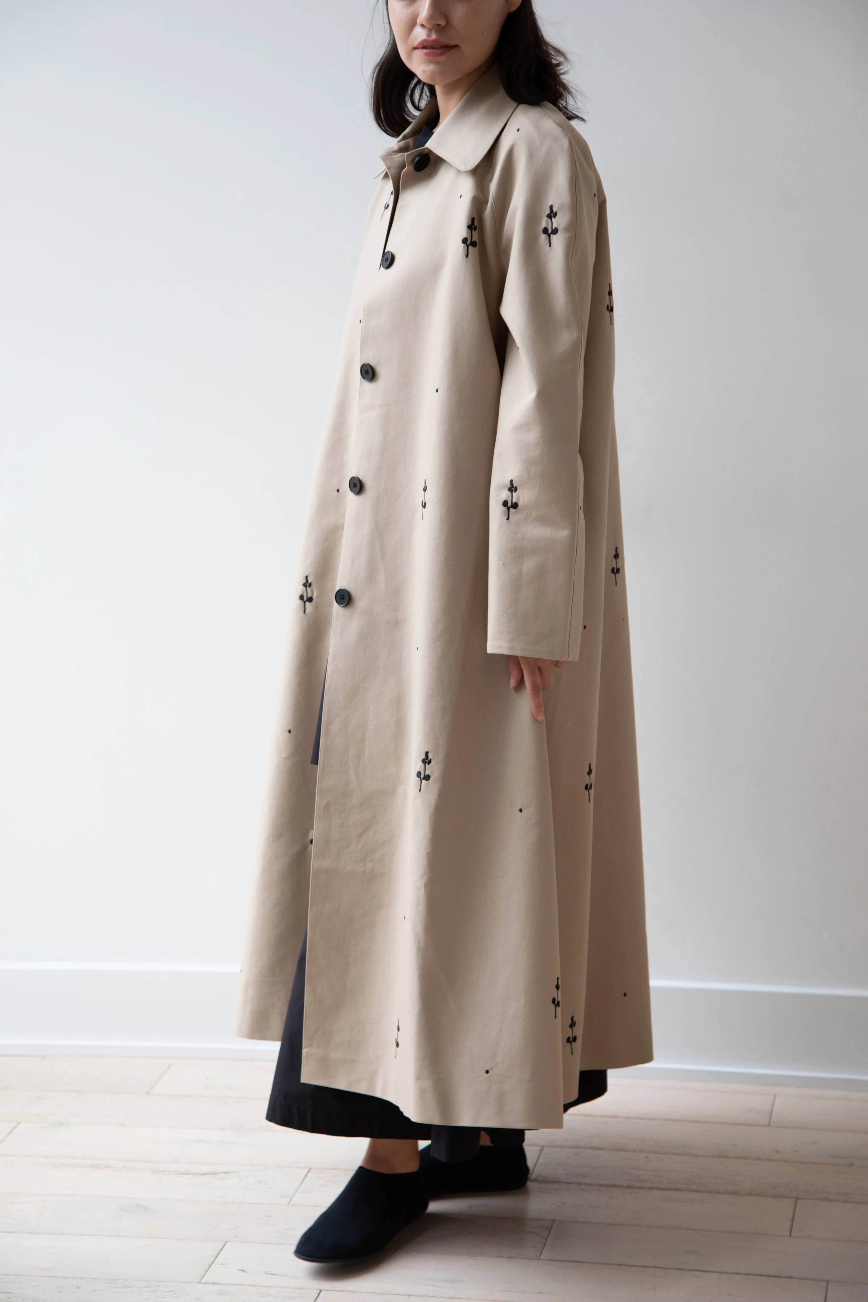 Delegan | Trench Coat with Embroidery in Beige & Black