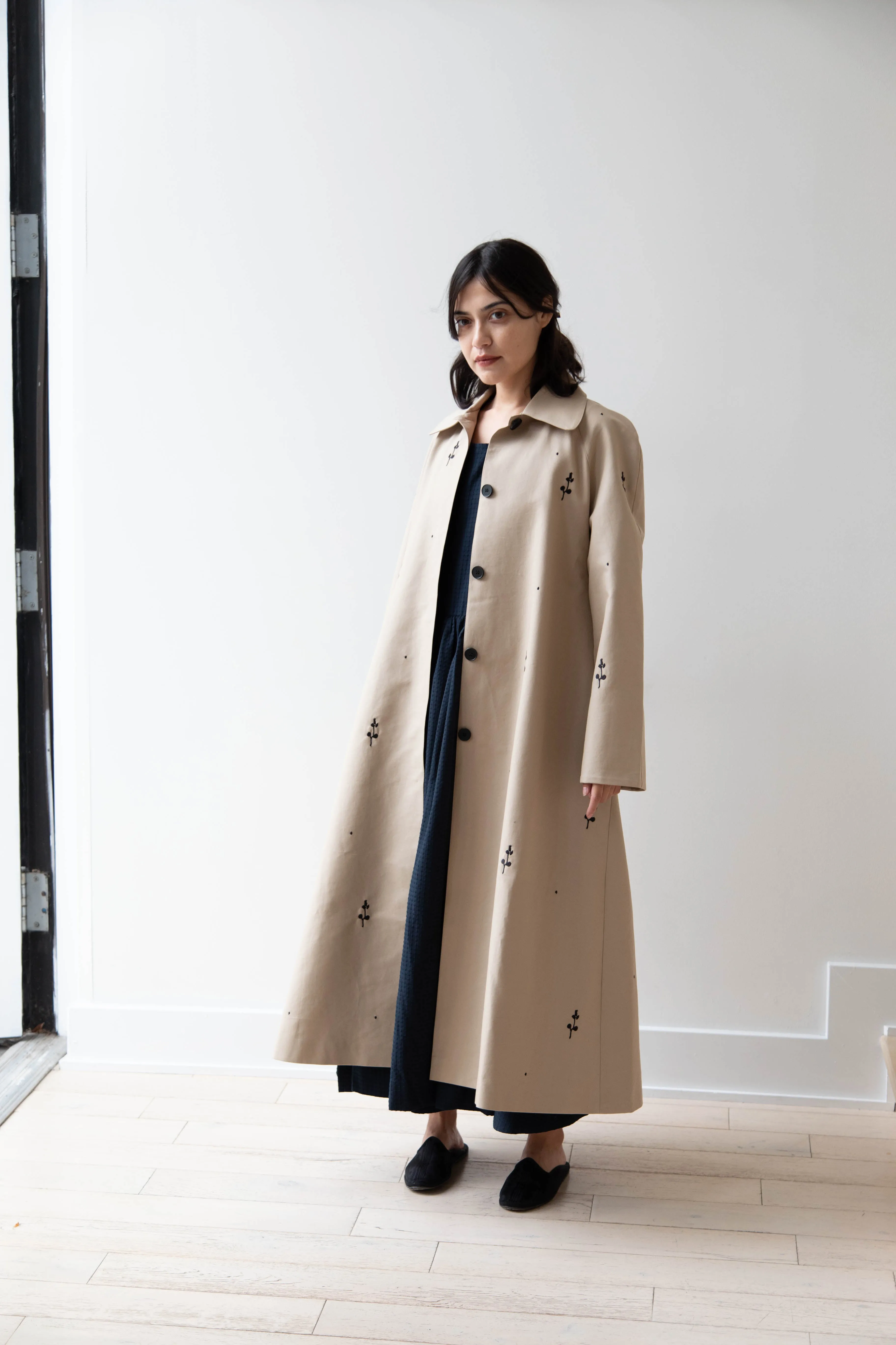 Delegan | Trench Coat with Embroidery in Beige & Black