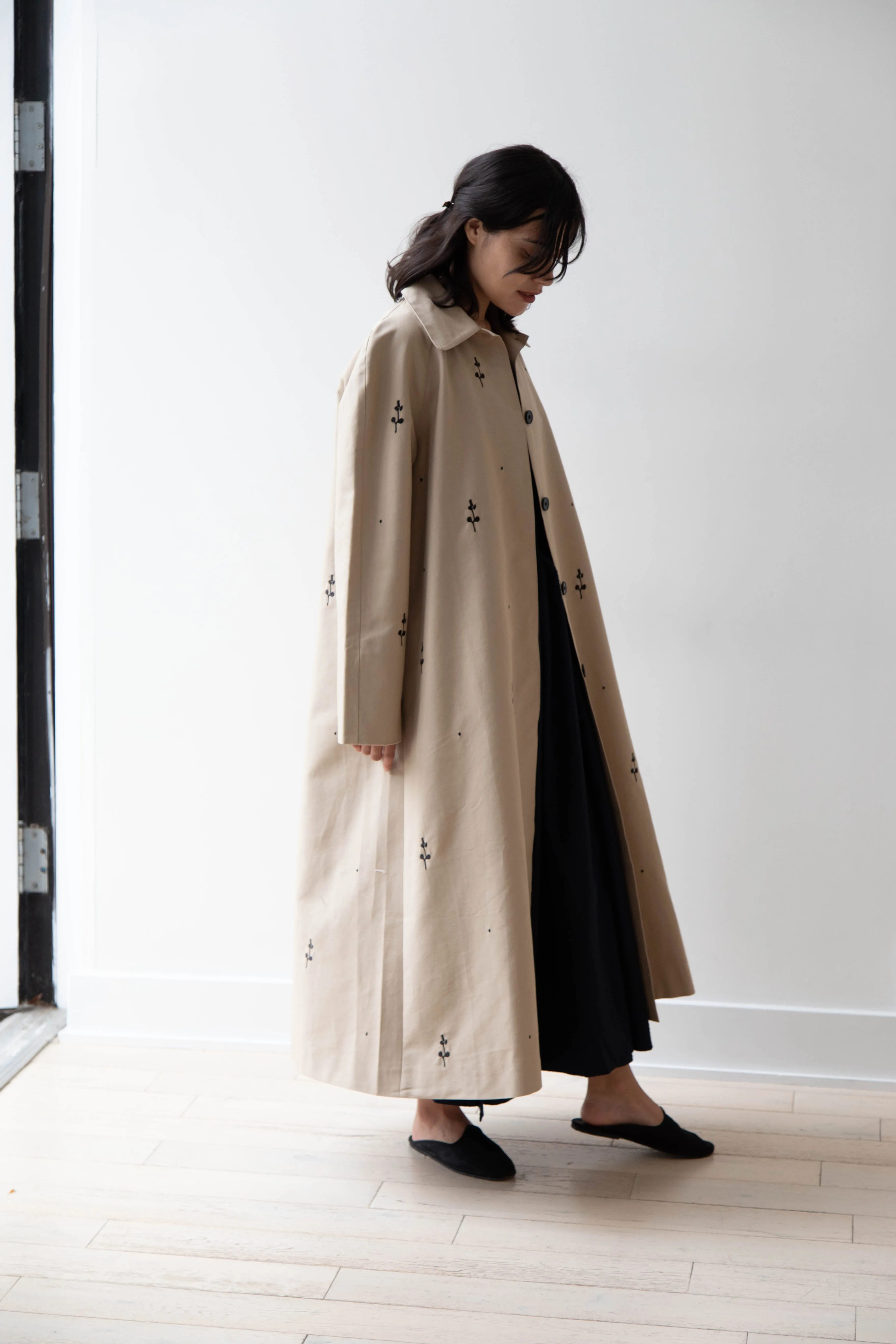 Delegan | Trench Coat with Embroidery in Beige & Black