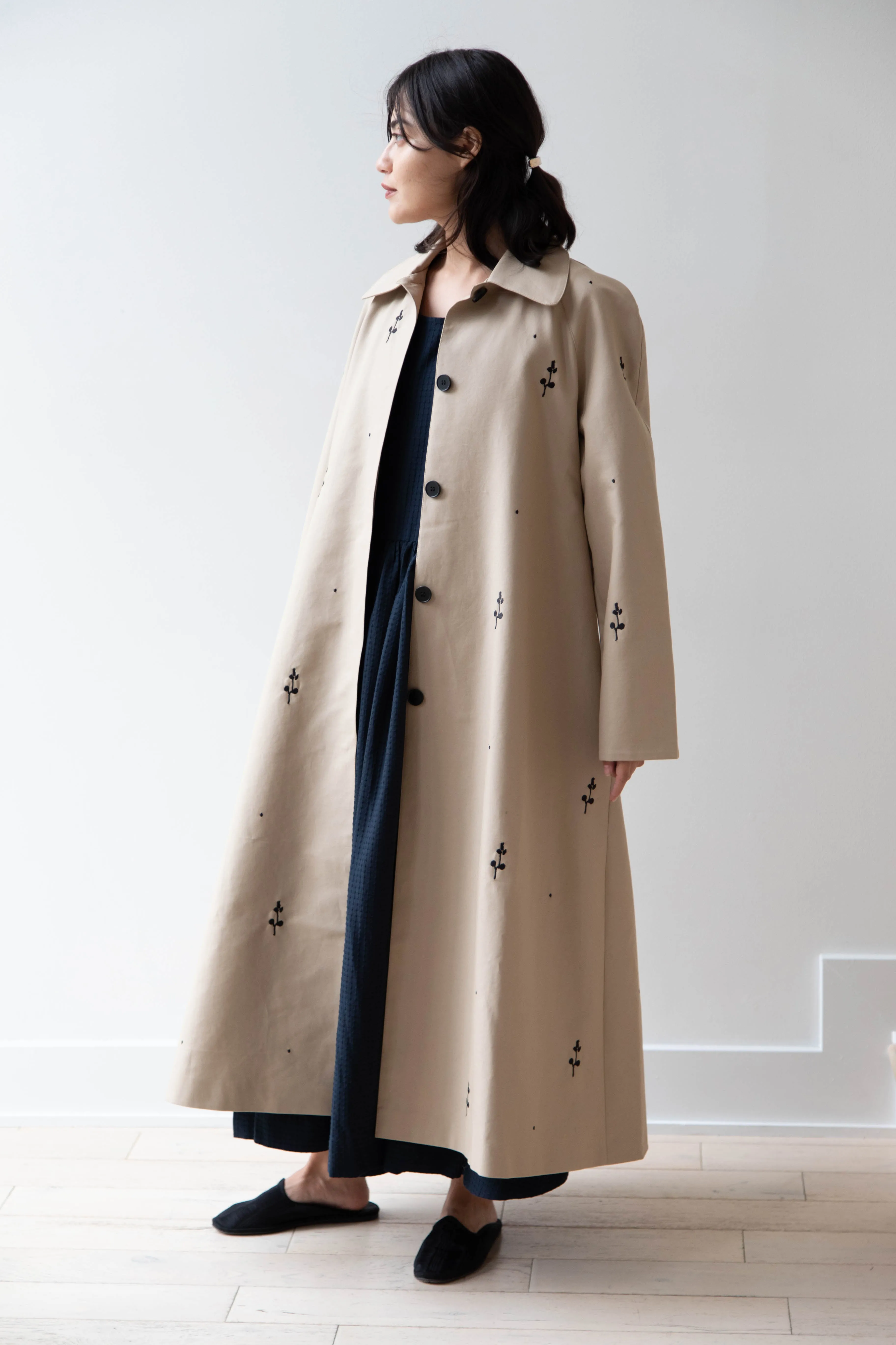 Delegan | Trench Coat with Embroidery in Beige & Black