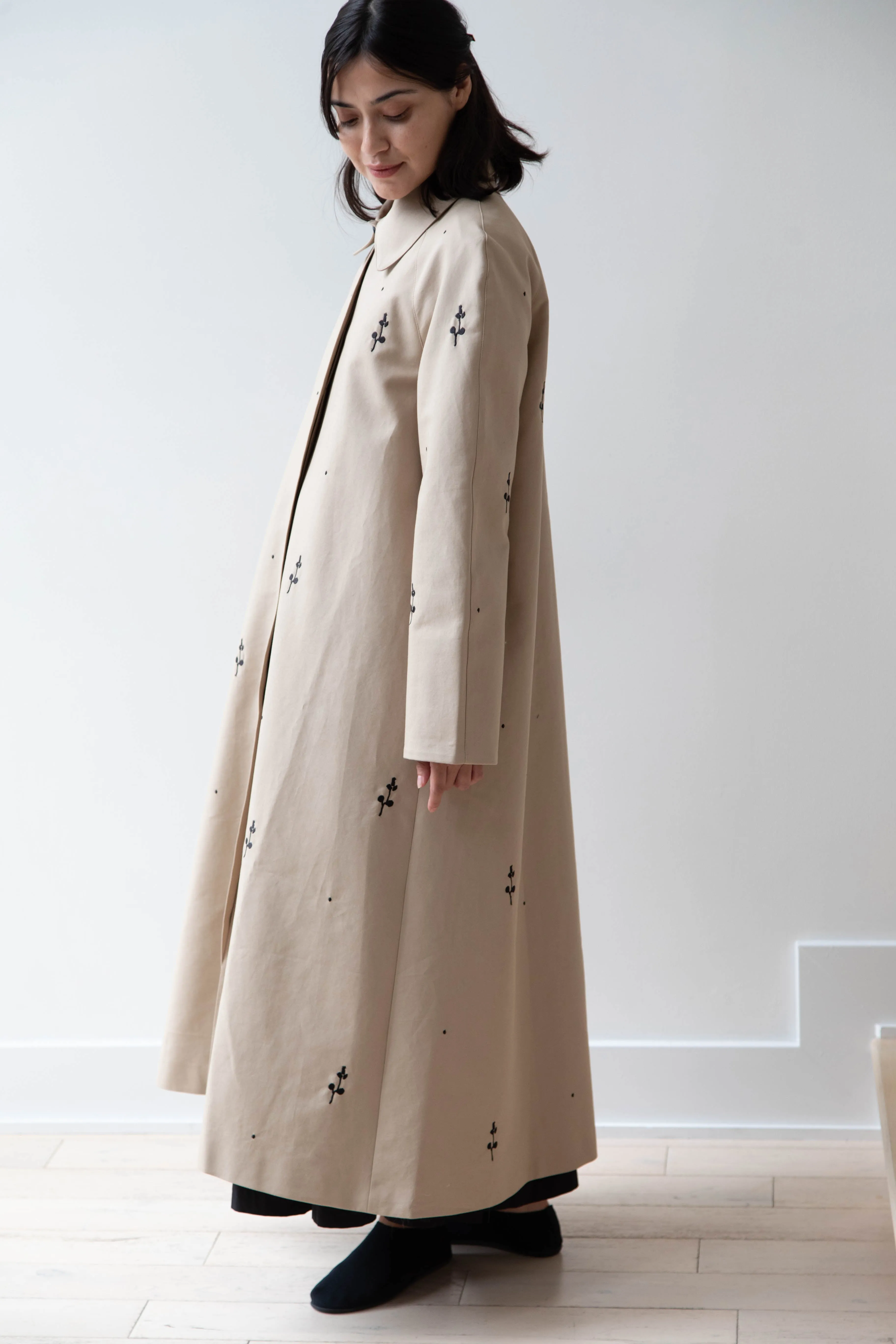 Delegan | Trench Coat with Embroidery in Beige & Black