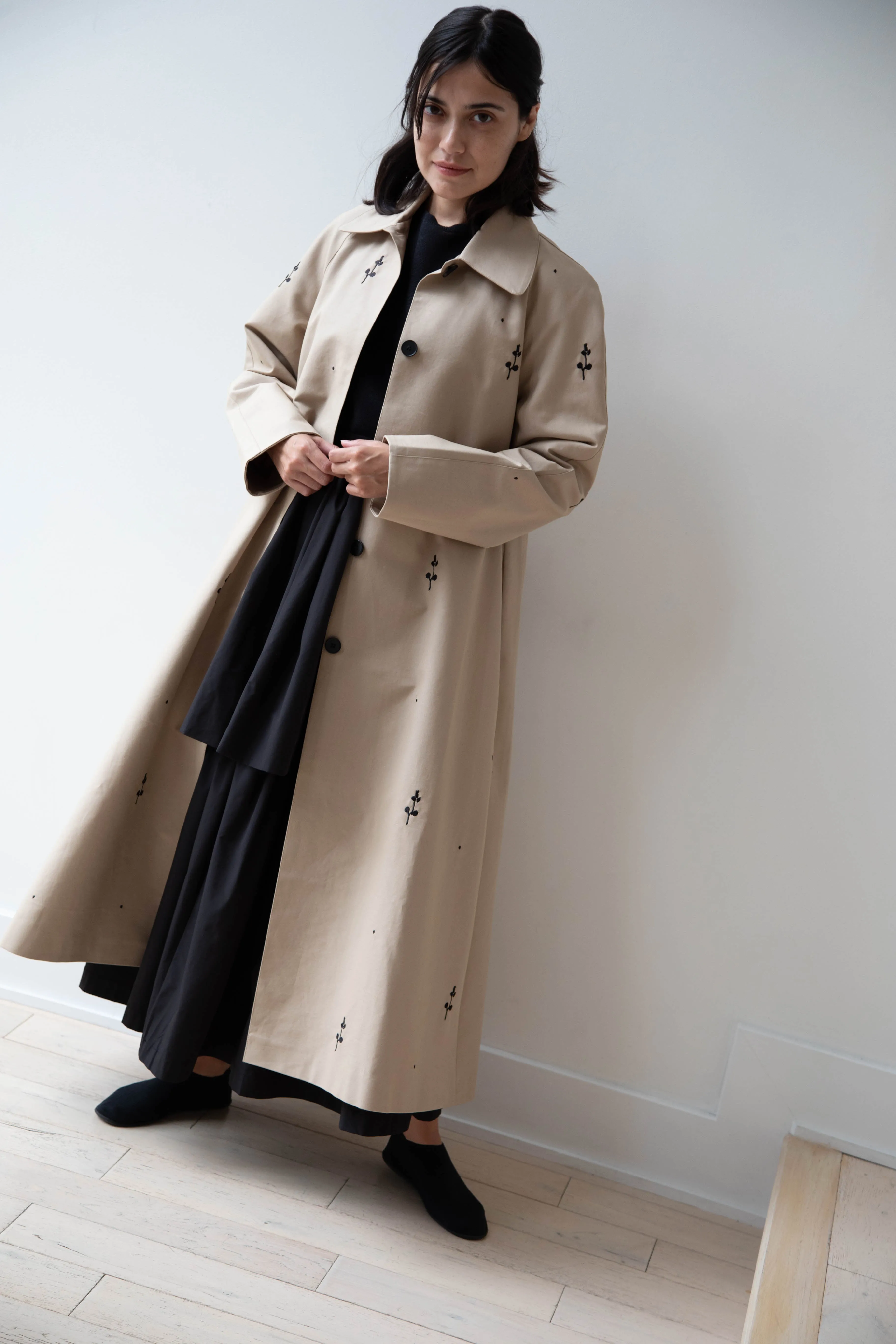 Delegan | Trench Coat with Embroidery in Beige & Black