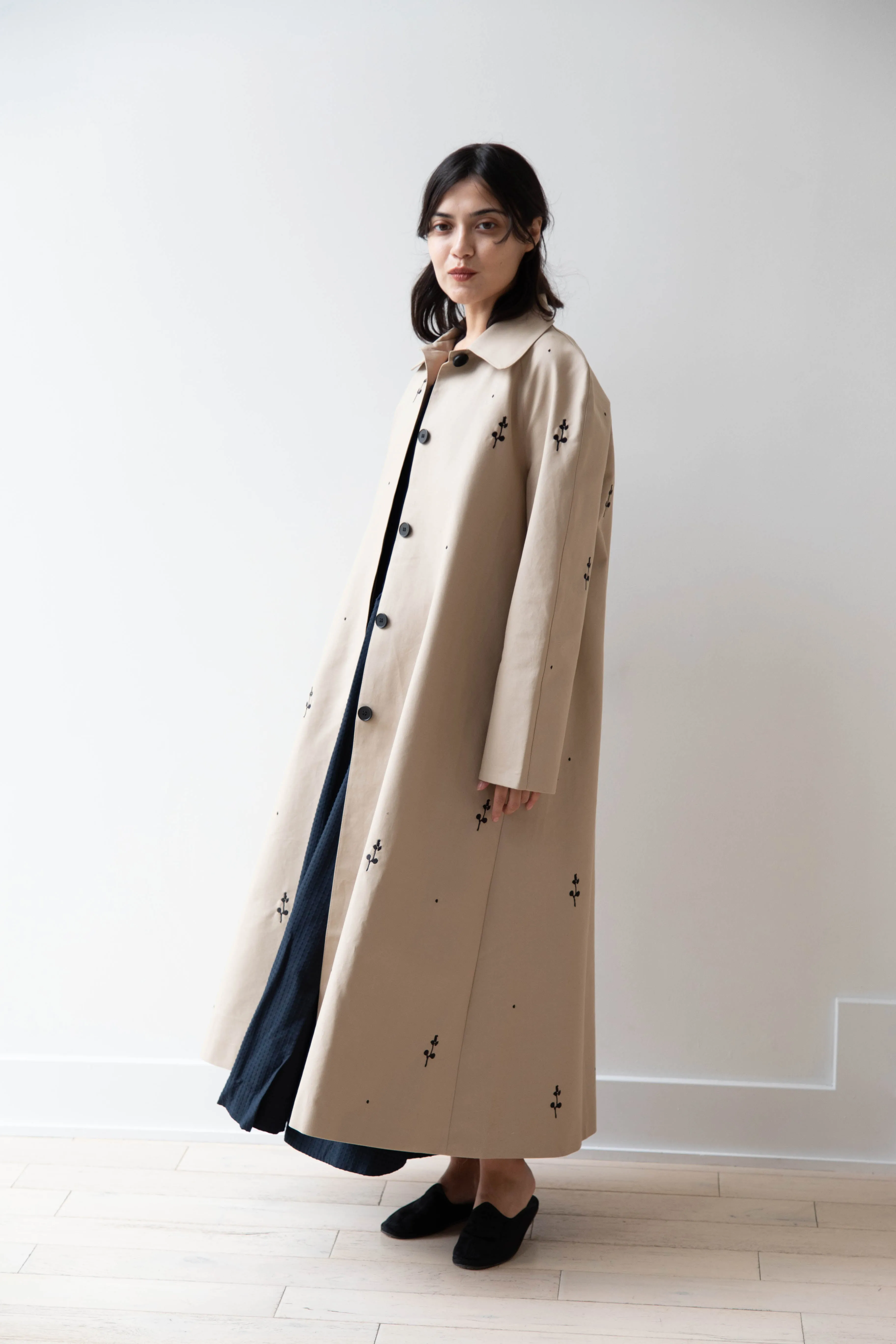 Delegan | Trench Coat with Embroidery in Beige & Black