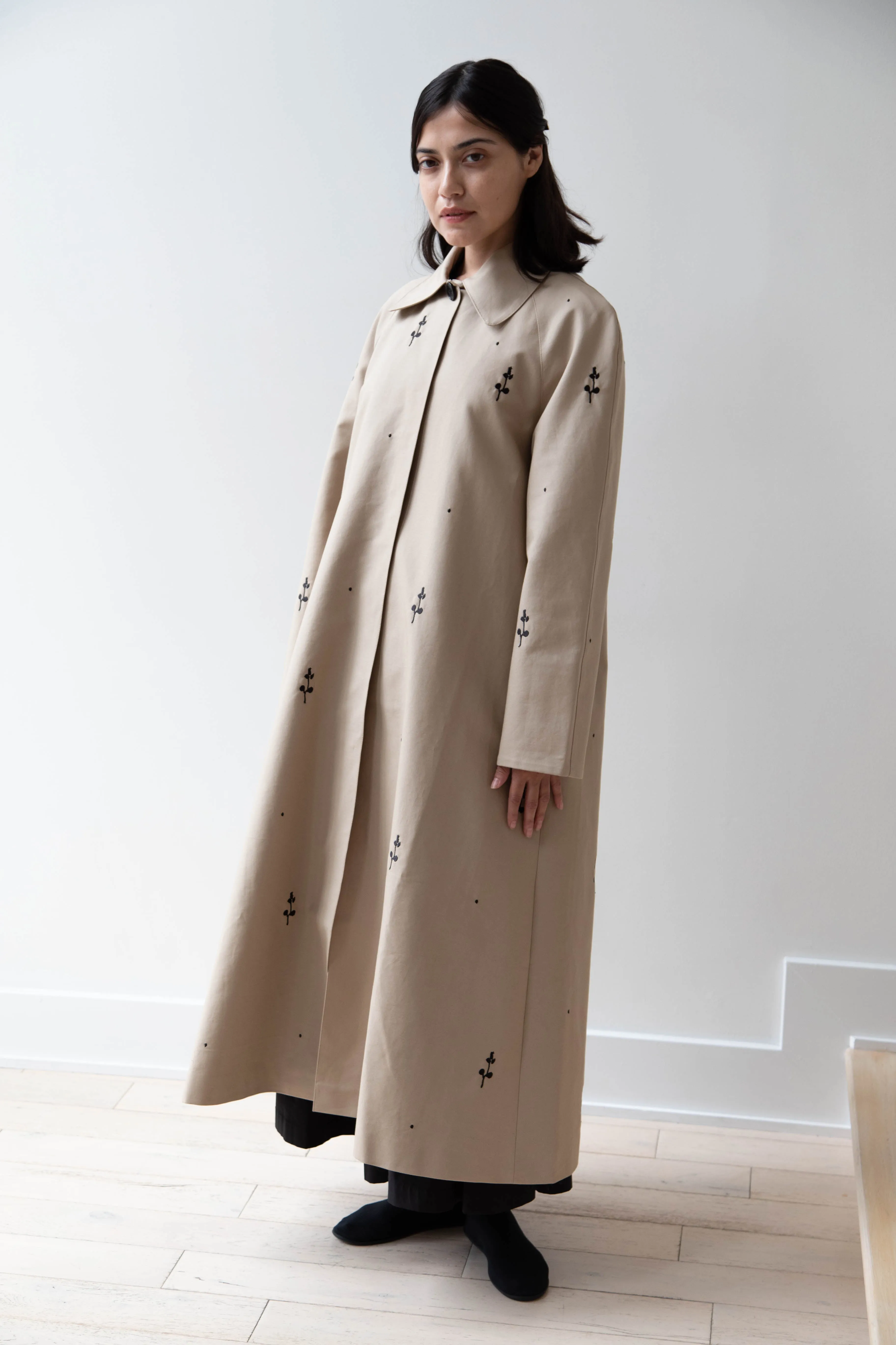 Delegan | Trench Coat with Embroidery in Beige & Black