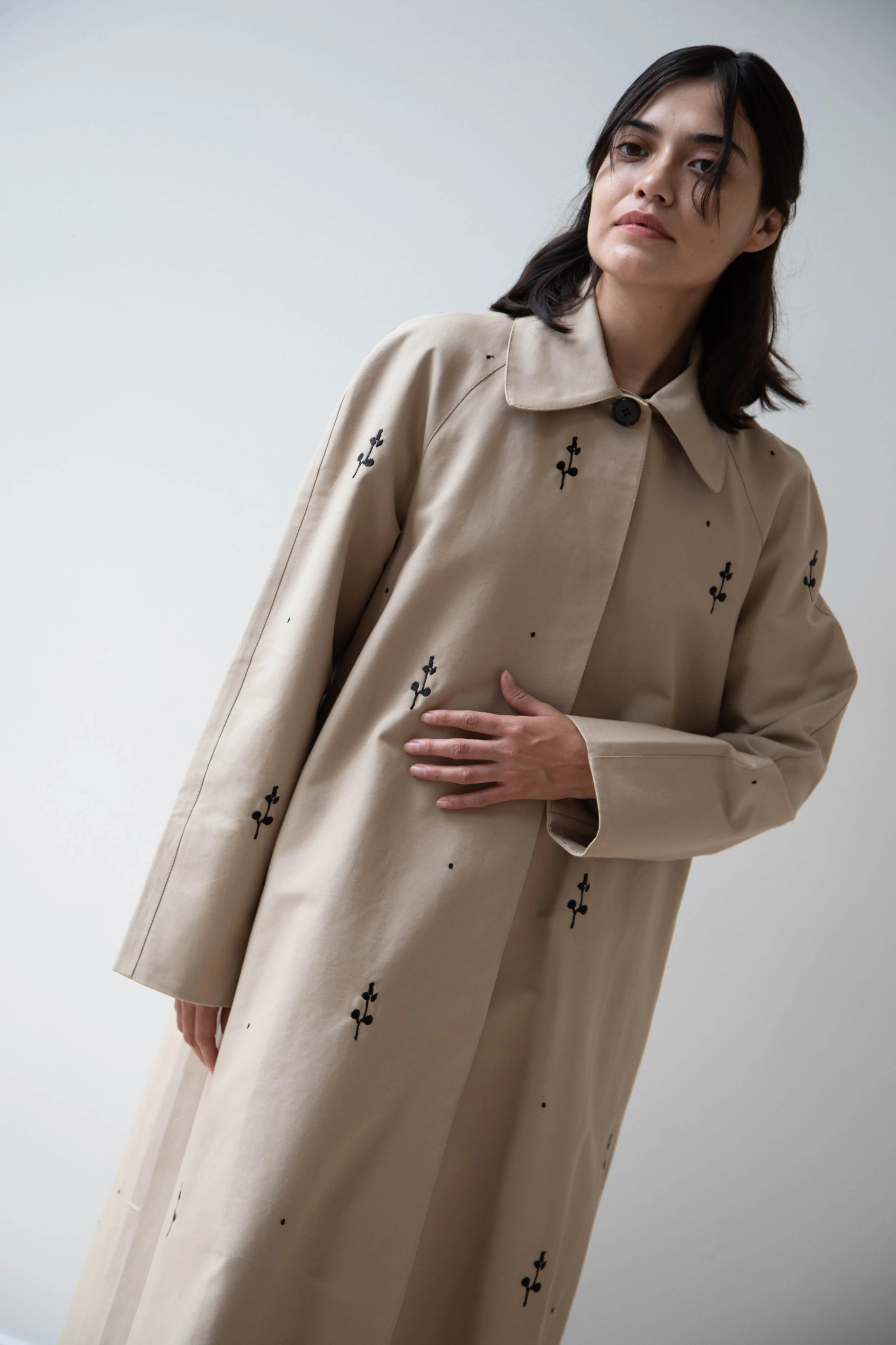 Delegan | Trench Coat with Embroidery in Beige & Black