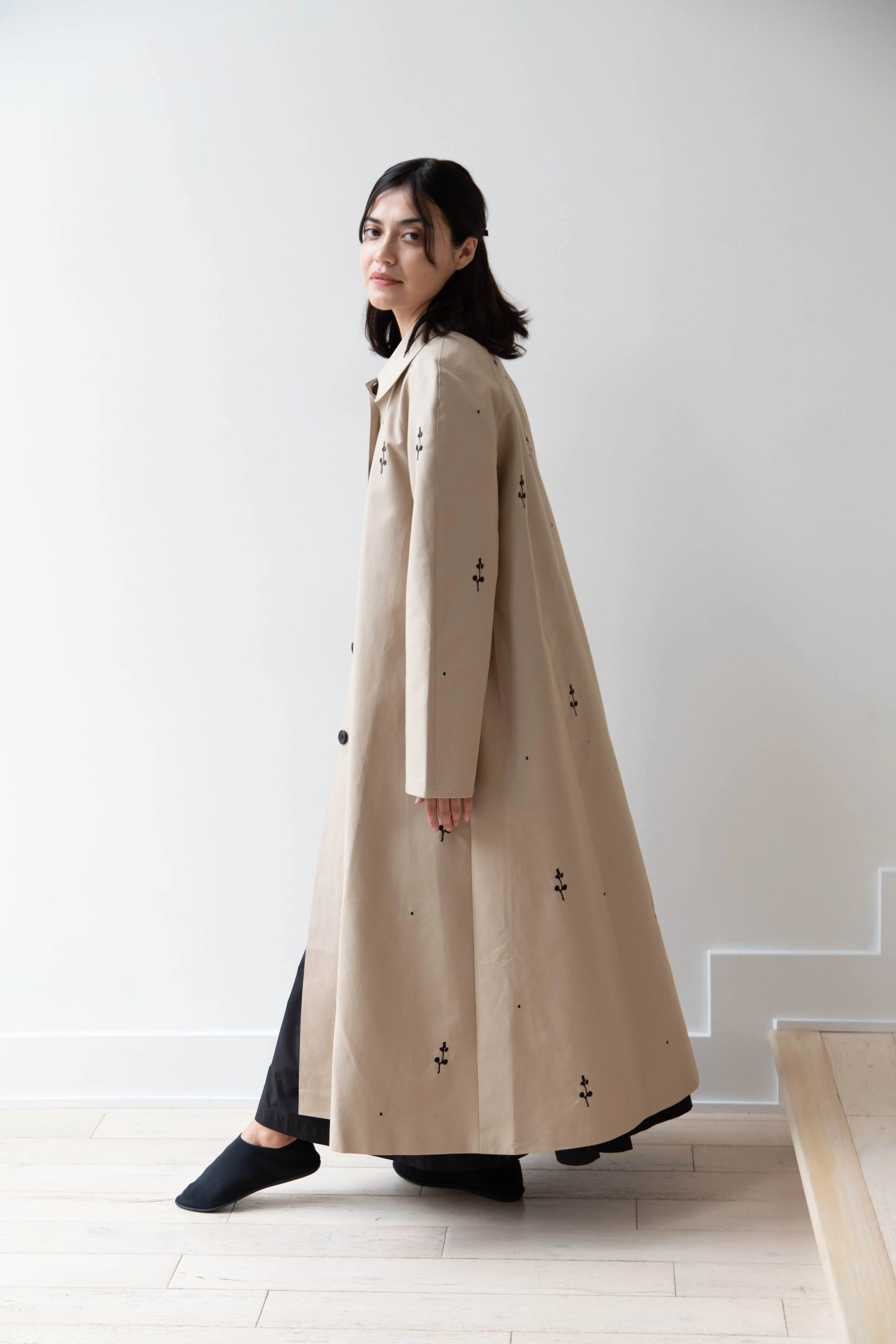 Delegan | Trench Coat with Embroidery in Beige & Black