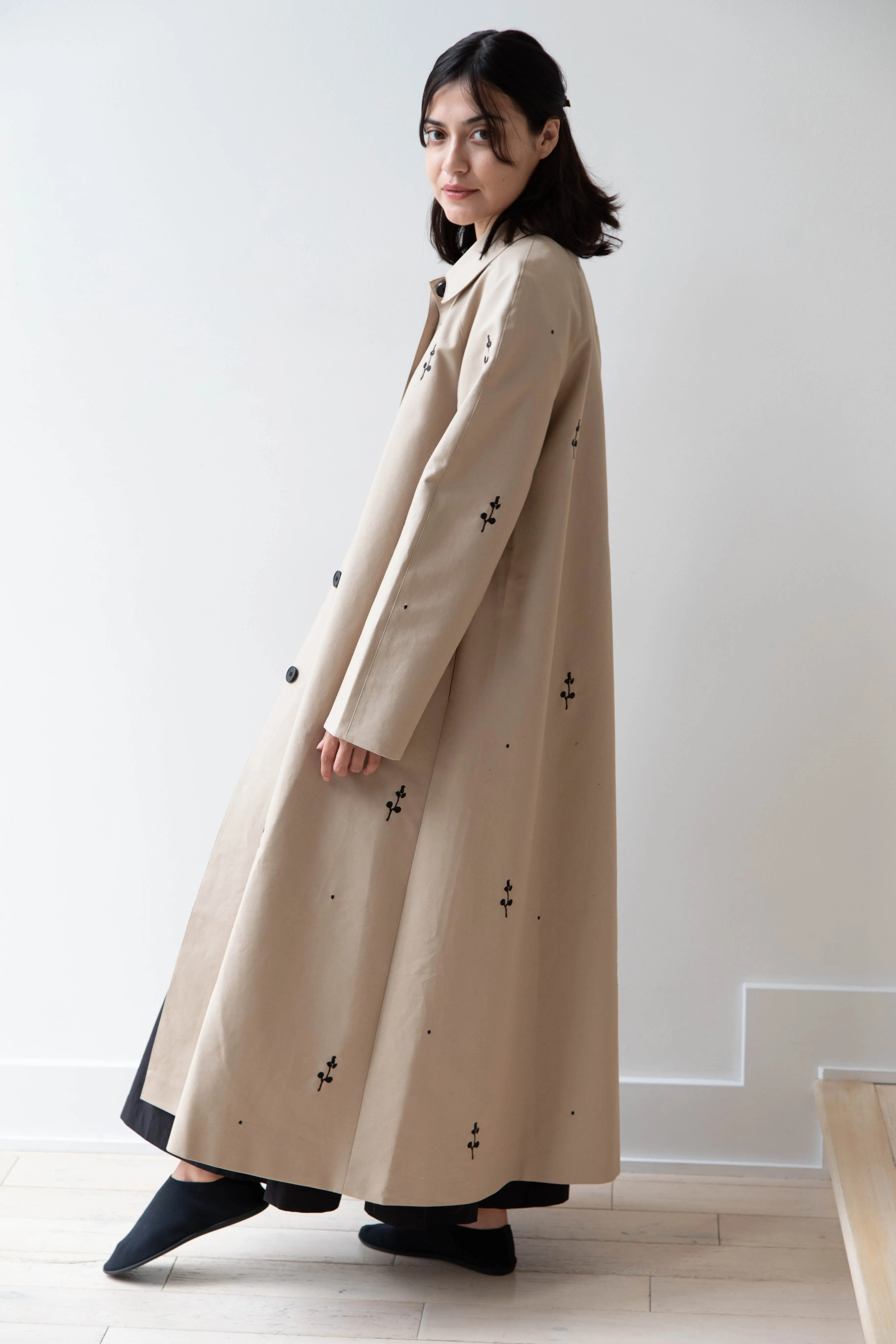 Delegan | Trench Coat with Embroidery in Beige & Black