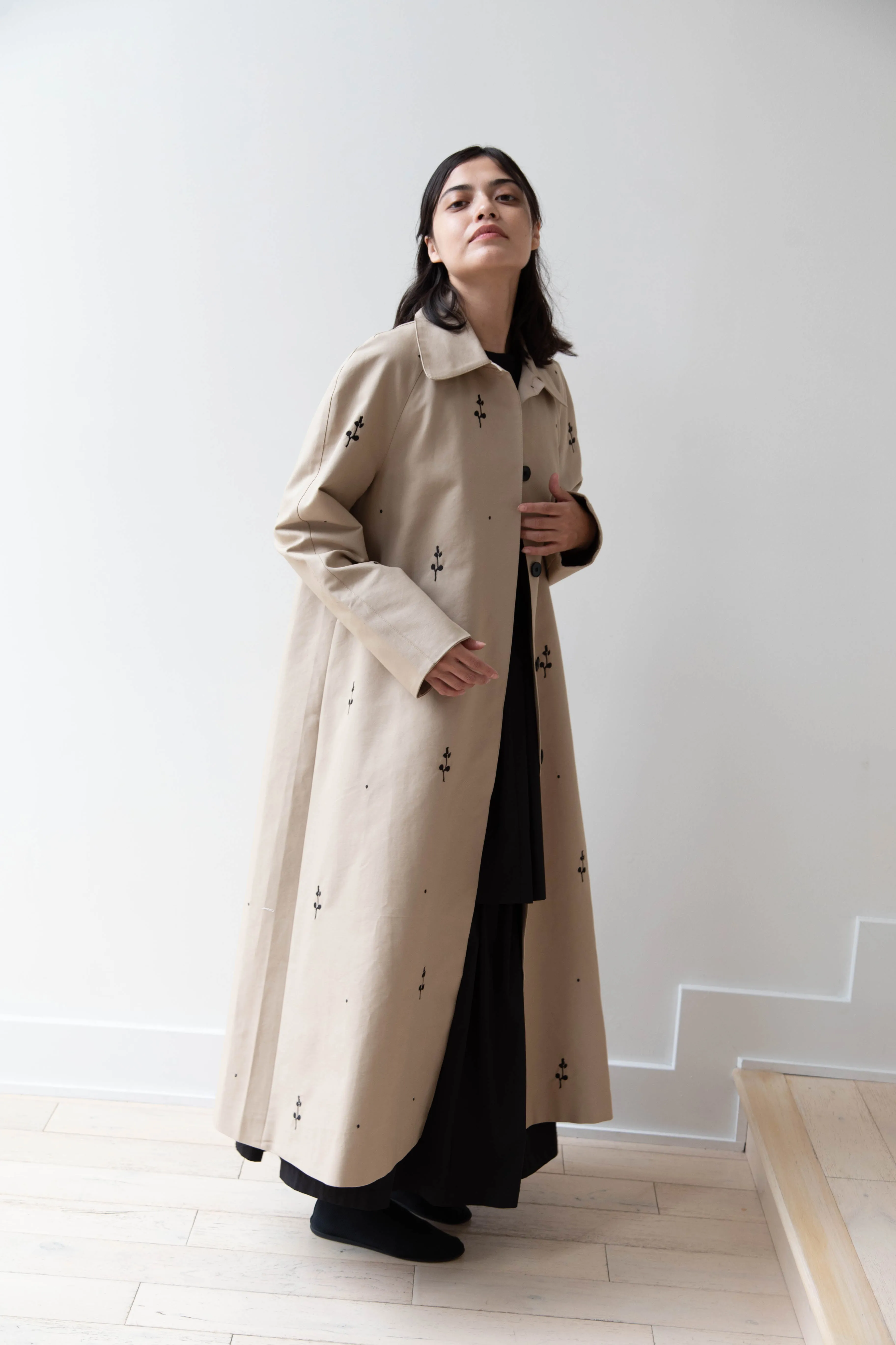 Delegan | Trench Coat with Embroidery in Beige & Black