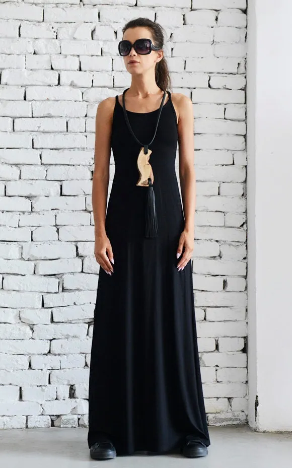 Elegant Long Black Dress With Open Back