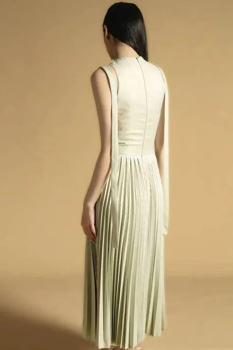 High end sleveless pleated midi dress- Kina