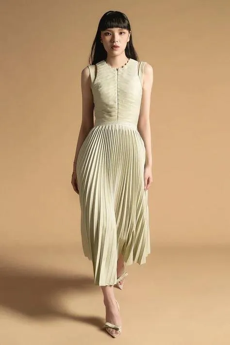 High end sleveless pleated midi dress- Kina