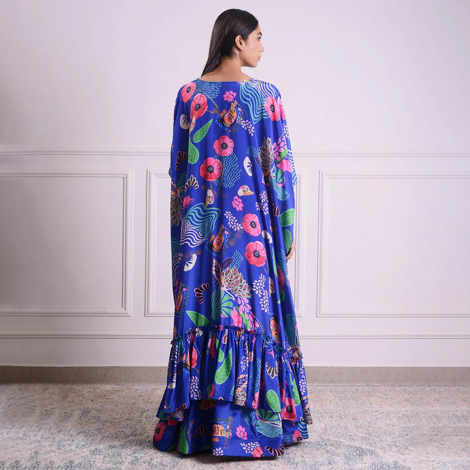 HOK ENSEMBLE Ocean blue silk skirt with long cape and blouse