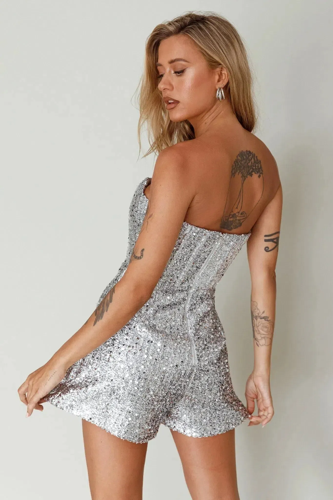 Lucidè – Dazzling silver shimmer – Strapless romper