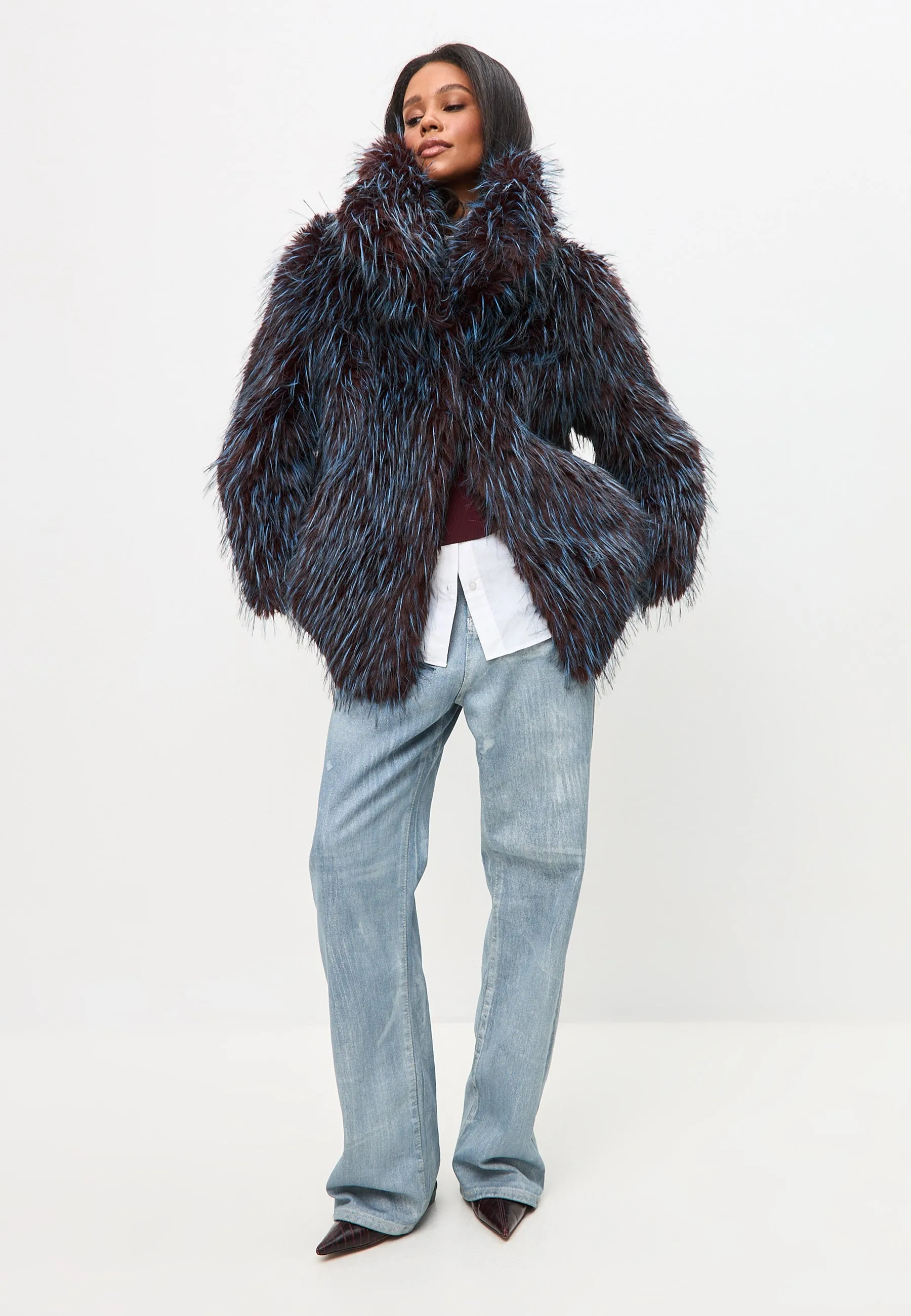 Luxurious Short Faux Fur Coat Icelyn - Blue