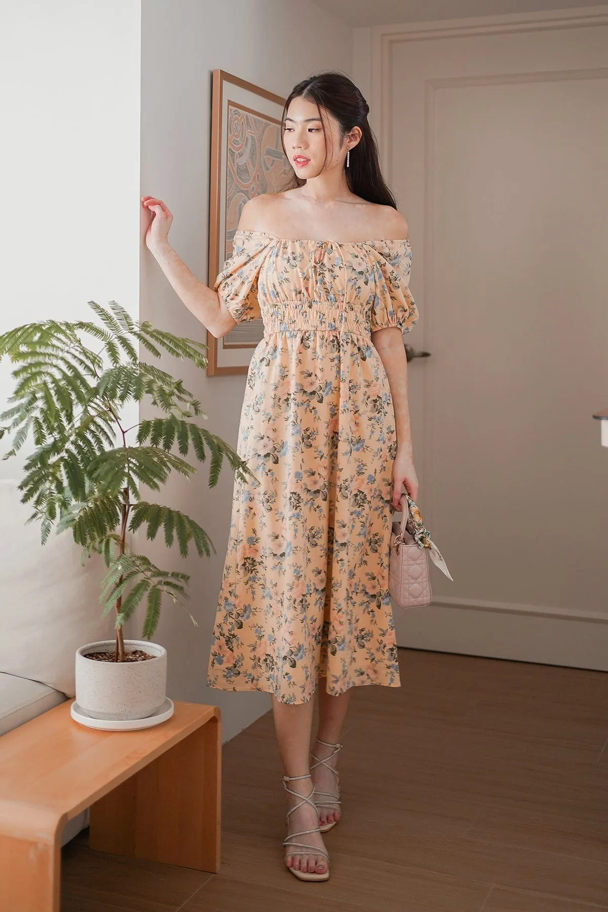 LYLA FLORAL MIDI DRESS IN DAFFODIL