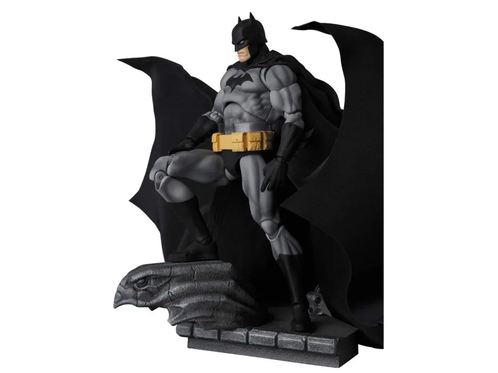 Mafex No. 126 DC Comics Batman: Hush Batman (Black Ver.) Action Figure Medicom