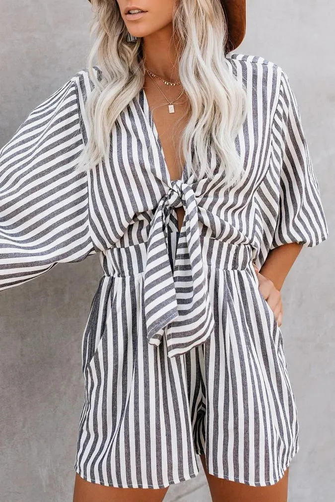 Printed V-neck Tie Loose Romper